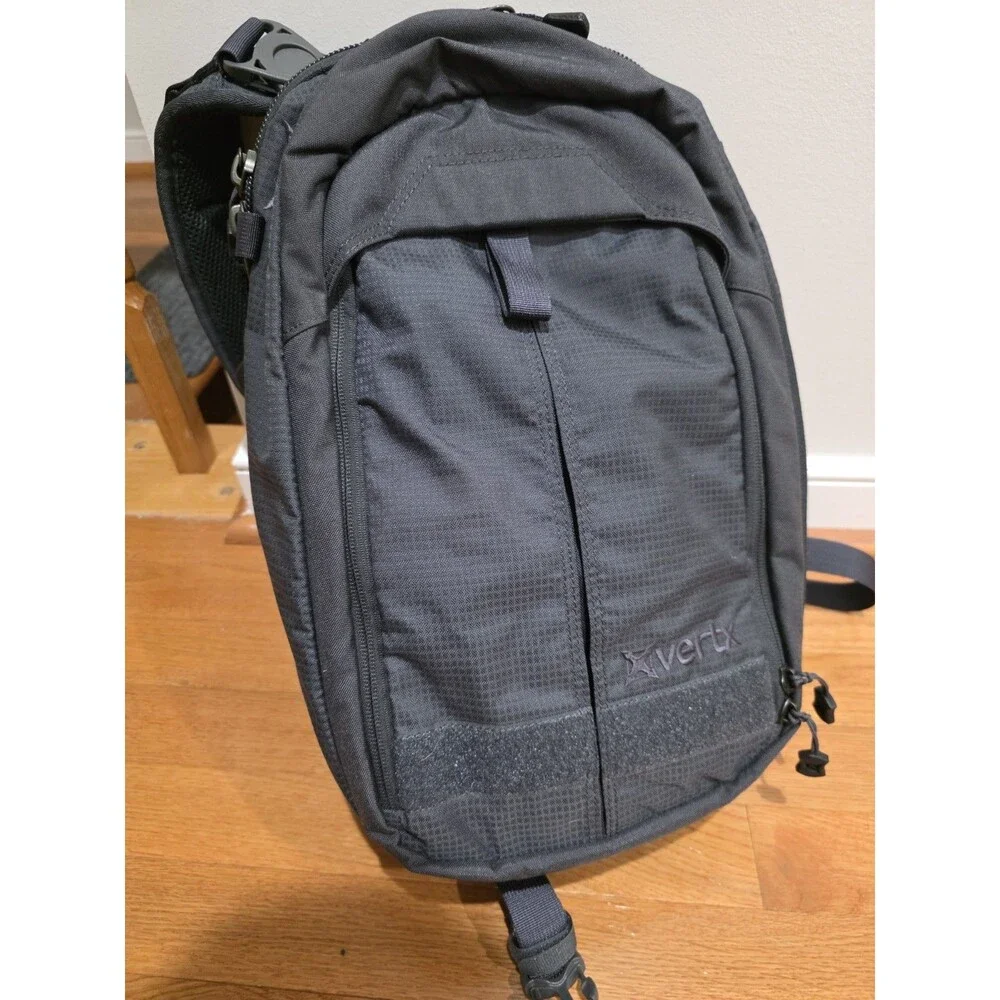 Vertx VTX5010 EDC Commuter Sling Bag - Smoke Gray